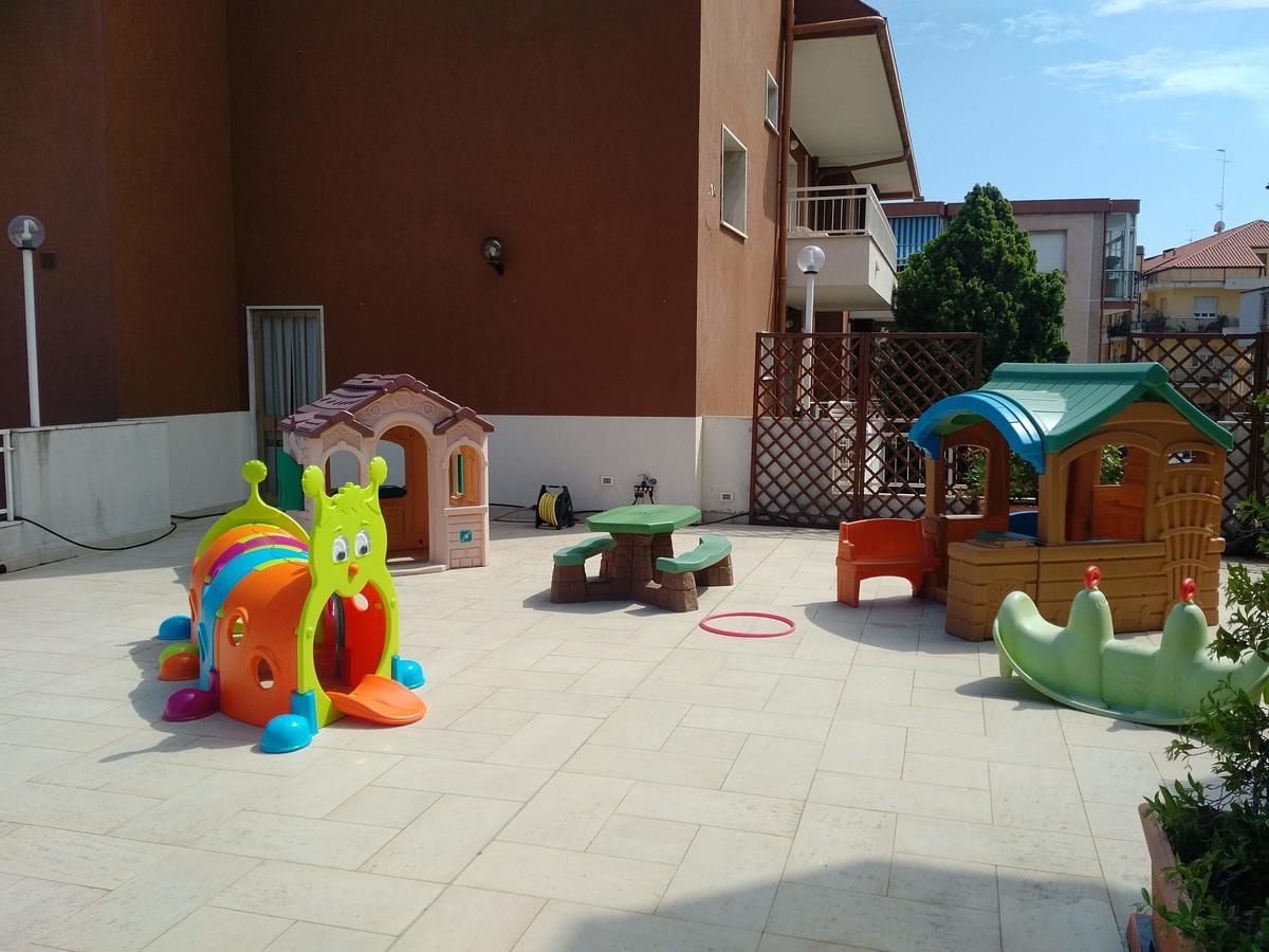 ألبينغا Residence Aurora Wellness & Spa المظهر الخارجي الصورة
