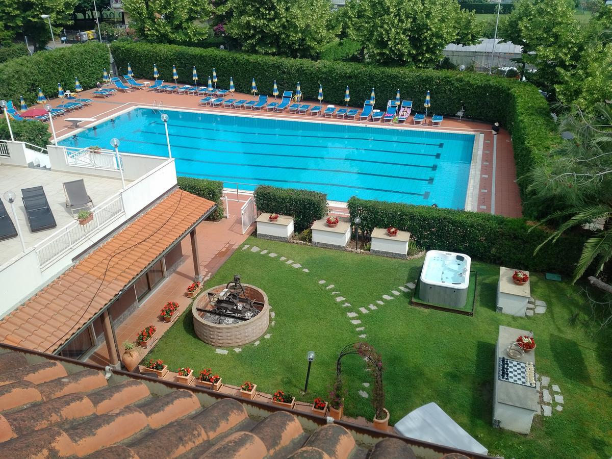ألبينغا Residence Aurora Wellness & Spa المظهر الخارجي الصورة